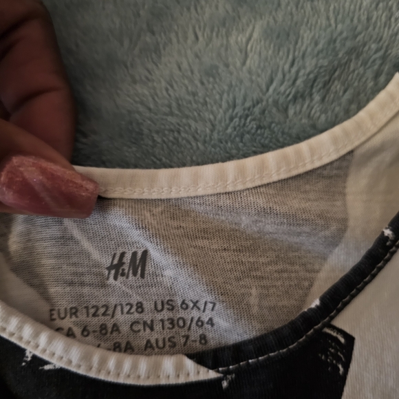 Heart Patterned Kids Dress - Black and White - Picture 3 of 4